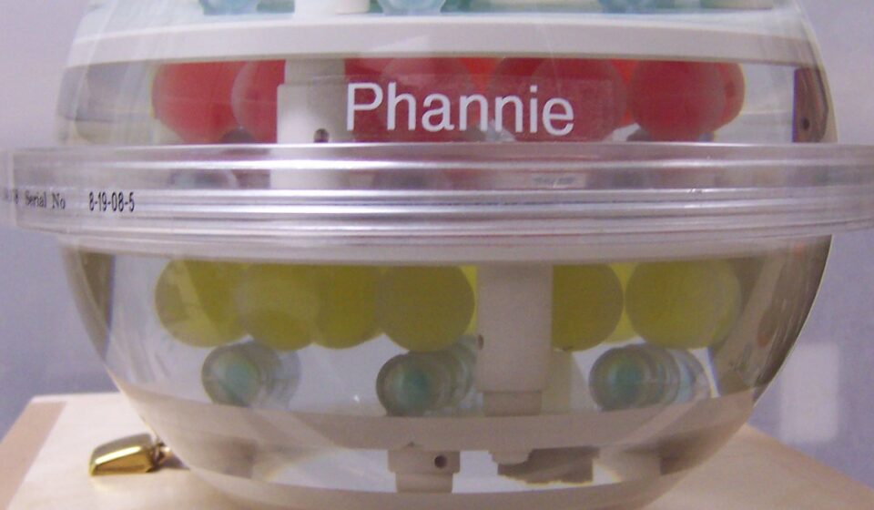 Real 实验仪器 photo for Records and Labels That Improve Calibration Traceability