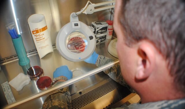 Real 实验仪器 photo for Training Topics Every New Laboratory Equipment User Needs