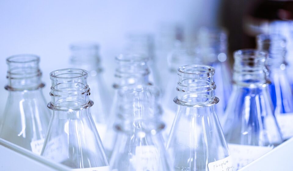 beaker, glass wear, chemical, lab, glass, science, experiment, chemistry, laboratory, research, chemist, blue research, blue lab, blue laboratory, blue chemistry, beaker, beaker, beaker, beaker, beaker, lab, laboratory
