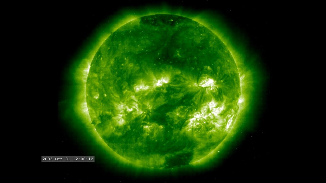 sun, solar flare, uv, uv light, sunlight, eruption, prominence, hot, astronautics, nature, nasa, space travel, aviation, astronomy, science, research, sunspots, gas, fire, embers, fireball