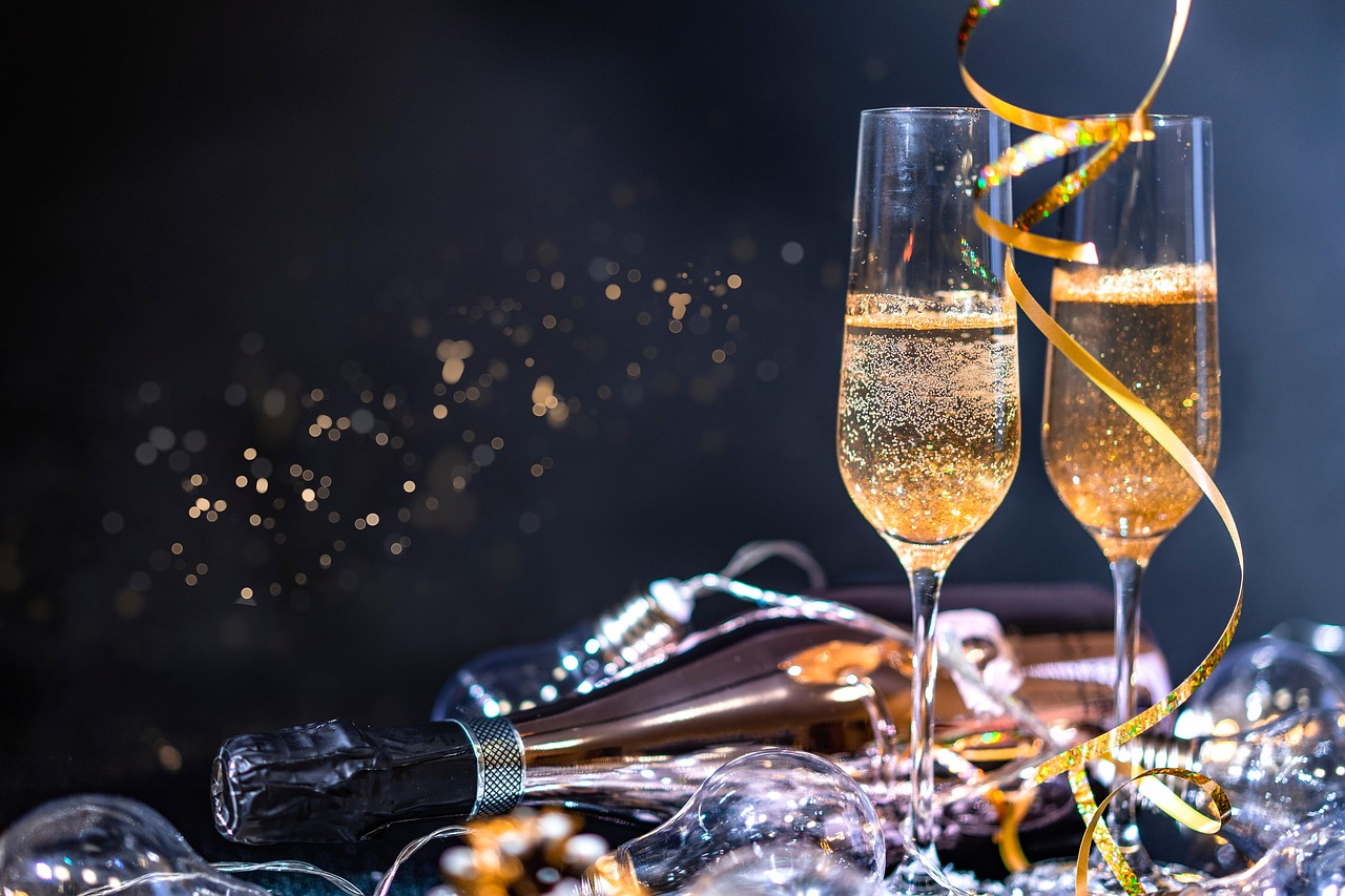 wine, glasses, toast, holiday, celebration, year, gold, greeting, decoration, eve, golden, xmas, winter, merry, glitter, new year, shiny, happy new year, merry christmas, wine, new year, new year, new year, new year, new year