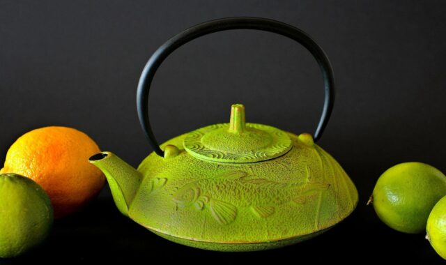 teapot, tea, tea service, service, can, give a, drink, teapot, teapot, teapot, teapot, teapot, service