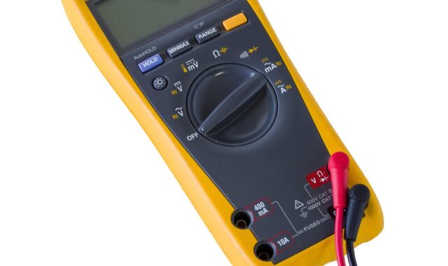 fluke 179, true rms, multimeter, digital, isolated, equipment, electric, electrical, electricity, electronic, technology, meter, instrument, white, tool, voltmeter, display, measurement, music, voltage, electronics, measure, resistance, player, tester, multimeter, multimeter, multimeter, multimeter, multimeter, voltmeter, tester