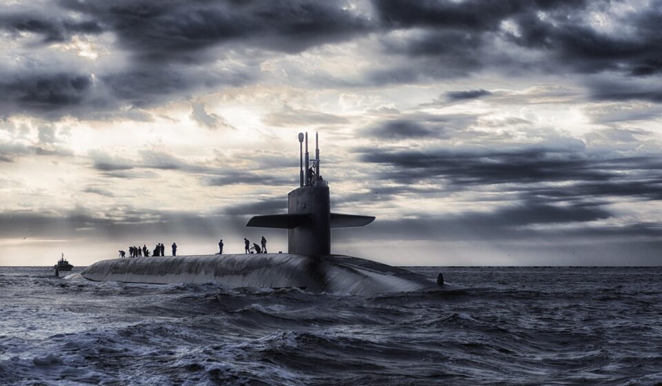 submarine, sea, nature, silhouette, sub, watercraft, ocean, water, navy, gloomy, dark
