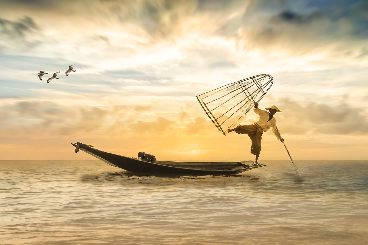 fisherman, fishing boat, boat, fishing, sea, water, nature, hd wallpaper, beautiful nature, nature wallpaper, lake, fishing net, sky, sunset, clouds, mood, abendstimmung, evening sky, silent, atmospheric, photomontage, composing, balance, asia, nature background, china, zen, rest, cool wallpaper