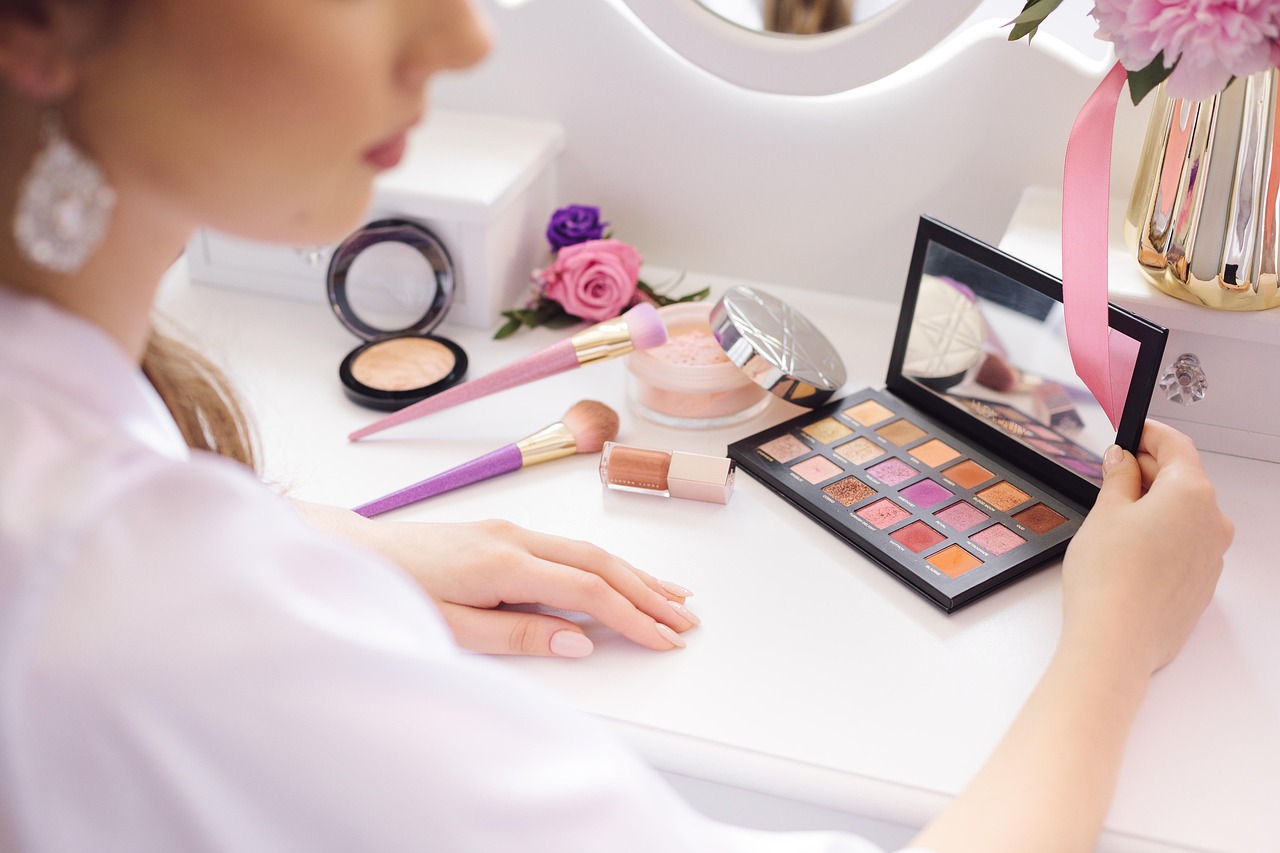 eyeshadow, cosmetics, for painting, powder, brush, paint, lipstick, woman, accessories, shadows, mirror, the palette, cosmetic, colorful, painting, beauty, makeup, preparation, eyeshadow, cosmetics, cosmetics, cosmetics, cosmetics, cosmetics, lipstick, cosmetic