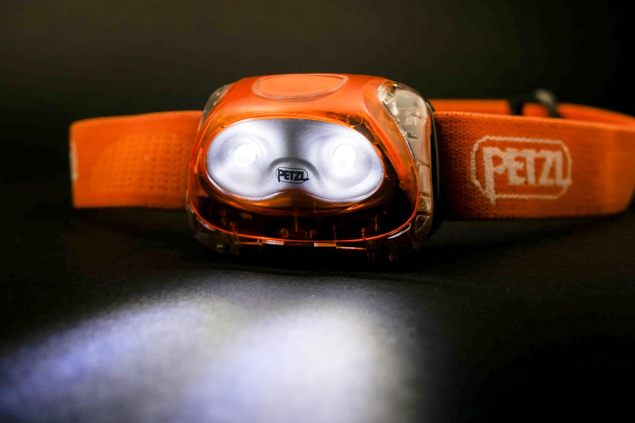 lamp, lights, light, a flashlight, lumen, led, orange, black, reflector, modern, petzl